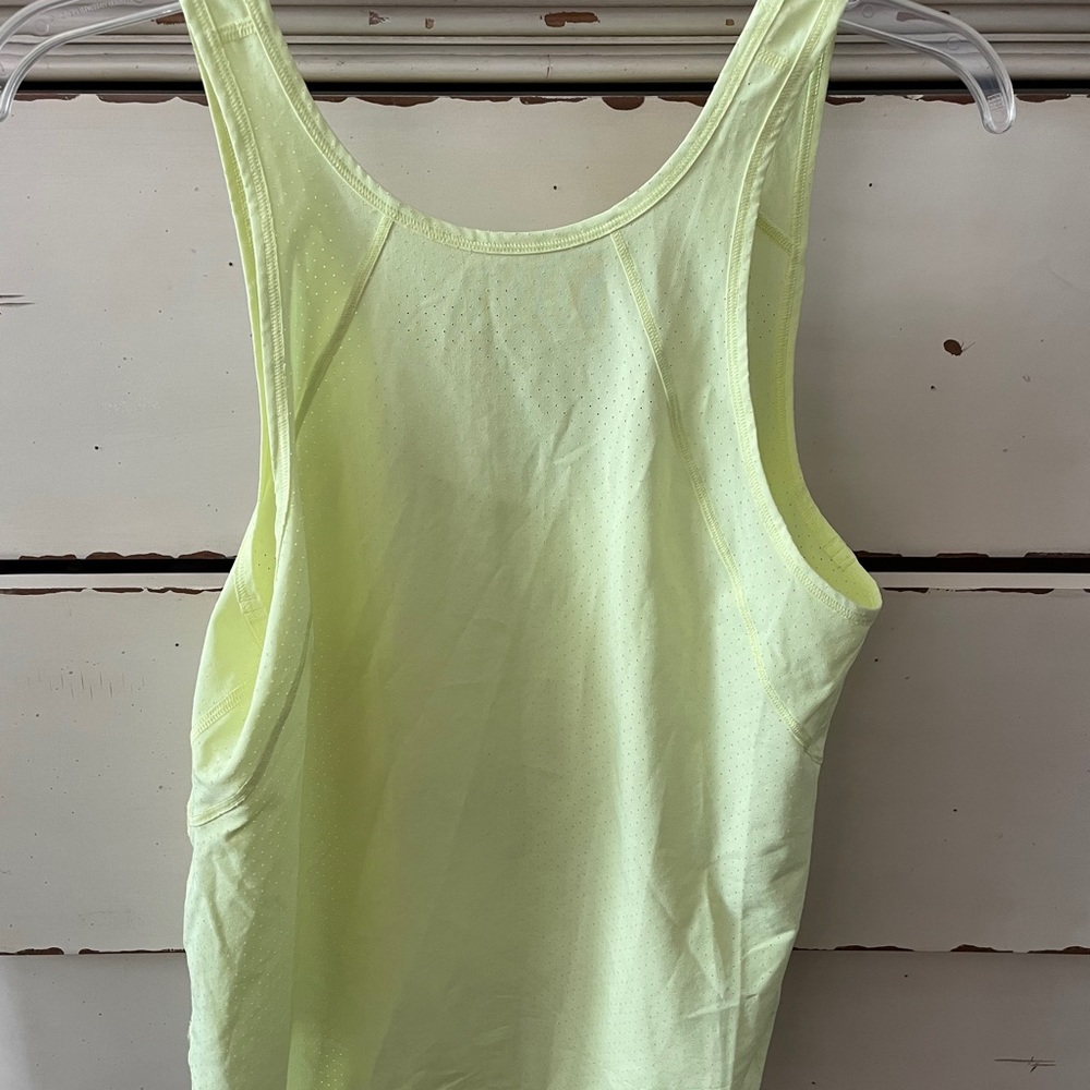 LuluLemon athletic top